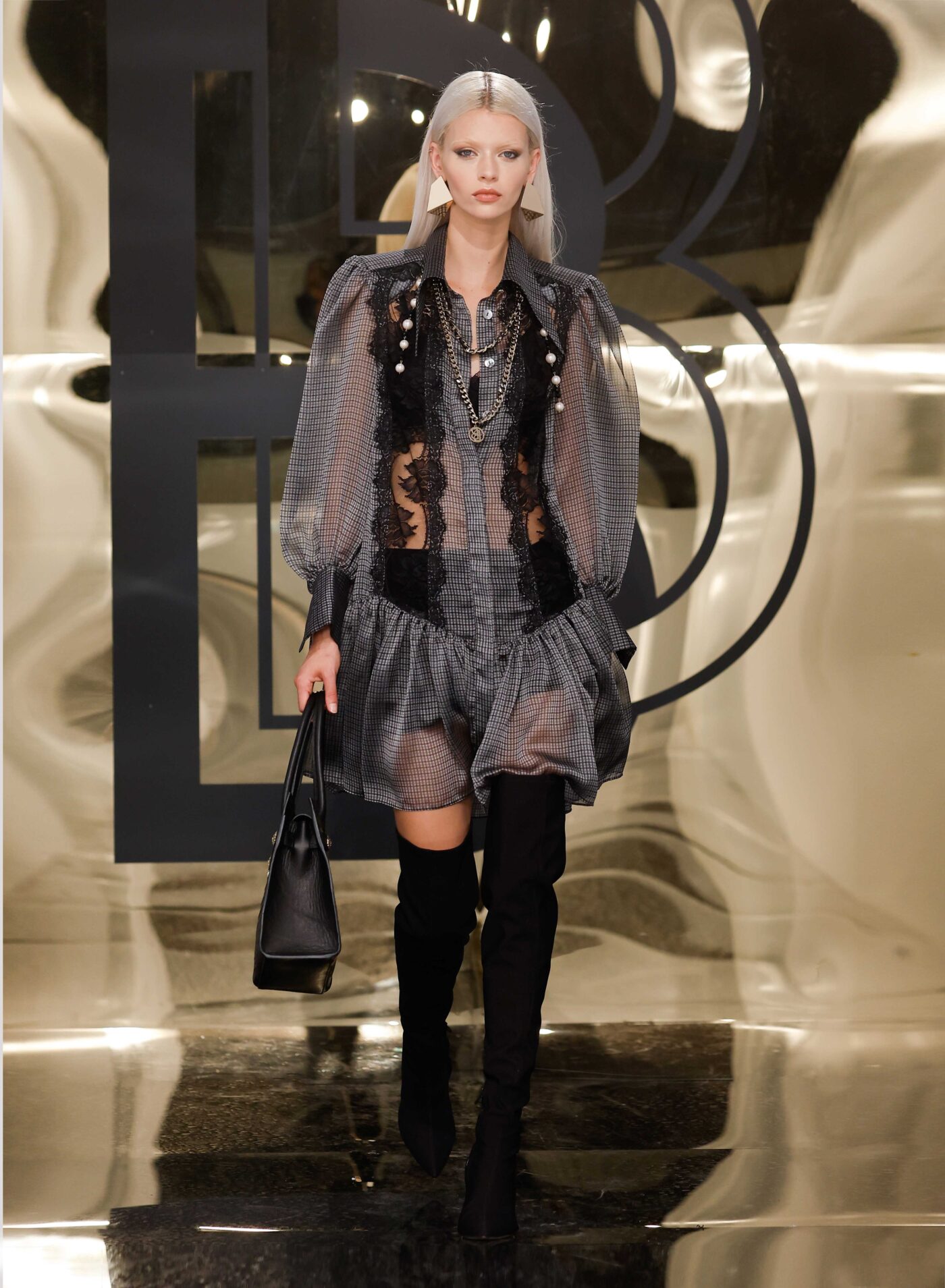 PRINTED SHIRT WITH LACE - Image 2
